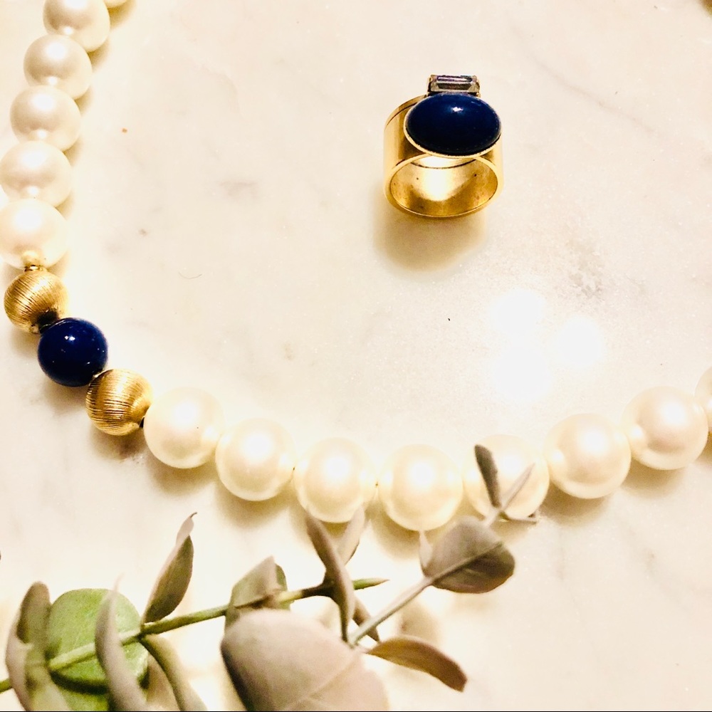 3/$15 - Pearl & navy necklace & pearls